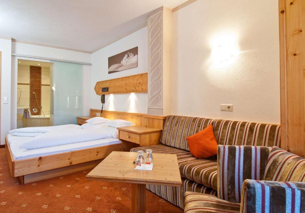 Hotel Toni